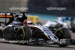 Nico Hulkenberg (GER), Sahara Force India  29.11.2015. Formula 1 World Championship, Rd 19, Abu Dhabi Grand Prix, Yas Marina Circuit, Abu Dhabi, Race Day.
