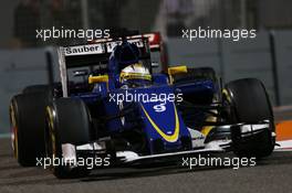 Marcus Ericsson (SWE) Sauber C34. 29.11.2015. Formula 1 World Championship, Rd 19, Abu Dhabi Grand Prix, Yas Marina Circuit, Abu Dhabi, Race Day.
