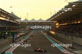 Daniil Kvyat (RUS) Red Bull Racing RB11. 29.11.2015. Formula 1 World Championship, Rd 19, Abu Dhabi Grand Prix, Yas Marina Circuit, Abu Dhabi, Race Day.