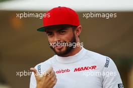 Will Stevens (GBR) Manor Marussia F1 Team. 28.11.2015. Formula 1 World Championship, Rd 19, Abu Dhabi Grand Prix, Yas Marina Circuit, Abu Dhabi, Qualifying Day.
