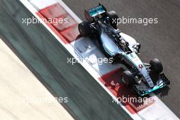 Lewis Hamilton (GBR), Mercedes AMG F1 Team  28.11.2015. Formula 1 World Championship, Rd 19, Abu Dhabi Grand Prix, Yas Marina Circuit, Abu Dhabi, Qualifying Day.