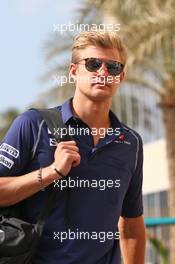 Marcus Ericsson (SWE) Sauber F1 Team. 28.11.2015. Formula 1 World Championship, Rd 19, Abu Dhabi Grand Prix, Yas Marina Circuit, Abu Dhabi, Qualifying Day.
