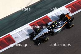 Sergio Perez (MEX), Sahara Force India  28.11.2015. Formula 1 World Championship, Rd 19, Abu Dhabi Grand Prix, Yas Marina Circuit, Abu Dhabi, Qualifying Day.