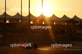 Felipe Massa (BRA) Williams FW37. 28.11.2015. Formula 1 World Championship, Rd 19, Abu Dhabi Grand Prix, Yas Marina Circuit, Abu Dhabi, Qualifying Day.