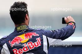Daniel Ricciardo (AUS), Red Bull Racing  29.11.2015. Formula 1 World Championship, Rd 19, Abu Dhabi Grand Prix, Yas Marina Circuit, Abu Dhabi, Race Day.