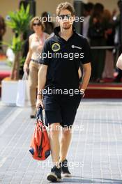 Romain Grosjean (FRA) Lotus F1 Team. 29.11.2015. Formula 1 World Championship, Rd 19, Abu Dhabi Grand Prix, Yas Marina Circuit, Abu Dhabi, Race Day.