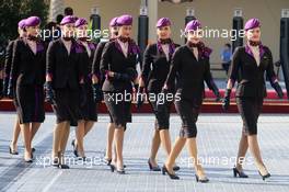 Grid girls. 29.11.2015. Formula 1 World Championship, Rd 19, Abu Dhabi Grand Prix, Yas Marina Circuit, Abu Dhabi, Race Day.
