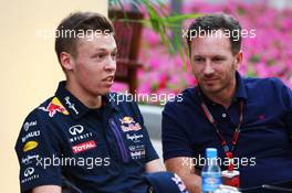 (L to R): Daniil Kvyat (RUS) Red Bull Racing with Christian Horner (GBR) Red Bull Racing Team Principal. 26.11.2015. Formula 1 World Championship, Rd 19, Abu Dhabi Grand Prix, Yas Marina Circuit, Abu Dhabi, Preparation Day.