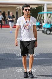 Sergio Perez (MEX) Sahara Force India F1. 26.11.2015. Formula 1 World Championship, Rd 19, Abu Dhabi Grand Prix, Yas Marina Circuit, Abu Dhabi, Preparation Day.