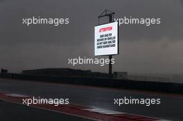 Heavy rainfall delays the start of FP2 as warning signs are displayed around the circuit. 23.10.2015. Formula 1 World Championship, Rd 16, United States Grand Prix, Austin, Texas, USA, Practice Day.