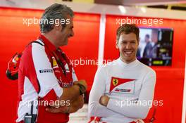 (L to R): Maurizio Arrivabene (ITA) Ferrari Team Principal with Sebastian Vettel (GER) Ferrari. 23.10.2015. Formula 1 World Championship, Rd 16, United States Grand Prix, Austin, Texas, USA, Practice Day.