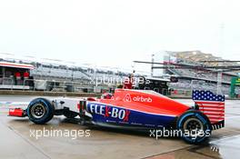 Alexander Rossi (USA) Manor Marussia F1 Team leaves the pits. 23.10.2015. Formula 1 World Championship, Rd 16, United States Grand Prix, Austin, Texas, USA, Practice Day.