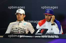 (L to R): Nico Rosberg (GER) Mercedes AMG F1 and Lewis Hamilton (GBR) Mercedes AMG F1 in the FIA Press Conference 25.10.2015. Formula 1 World Championship, Rd 16, United States Grand Prix, Austin, Texas, USA, Race Day.