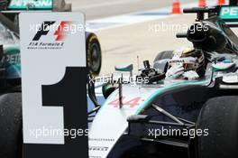 Race winner and World Champion Lewis Hamilton (GBR) Mercedes AMG F1 W06 celebrates in parc ferme. 25.10.2015. Formula 1 World Championship, Rd 16, United States Grand Prix, Austin, Texas, USA, Race Day.