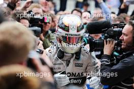 Race winner and World Champion Lewis Hamilton (GBR) Mercedes AMG F1 celebrates in parc ferme. 25.10.2015. Formula 1 World Championship, Rd 16, United States Grand Prix, Austin, Texas, USA, Race Day.