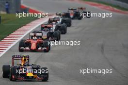 Daniil Kvyat (RUS) Red Bull Racing RB11. 25.10.2015. Formula 1 World Championship, Rd 16, United States Grand Prix, Austin, Texas, USA, Race Day.