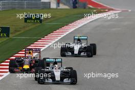 Lewis Hamilton (GBR) Mercedes AMG F1 W06. 25.10.2015. Formula 1 World Championship, Rd 16, United States Grand Prix, Austin, Texas, USA, Race Day.