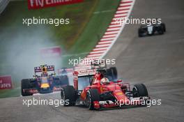 Sebastian Vettel (GER) Ferrari SF15-T locks up under braking. 25.10.2015. Formula 1 World Championship, Rd 16, United States Grand Prix, Austin, Texas, USA, Race Day.
