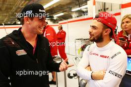 (L to R): Conor Daly (USA) with Will Stevens (GBR) Manor Marussia F1 Team. 24.10.2015. Formula 1 World Championship, Rd 16, United States Grand Prix, Austin, Texas, USA, Qualifying Day.