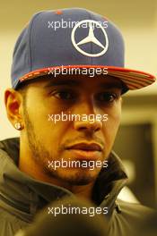 Lewis Hamilton (GBR) Mercedes AMG F1 with the media. 24.10.2015. Formula 1 World Championship, Rd 16, United States Grand Prix, Austin, Texas, USA, Qualifying Day.