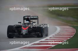 Fernando Alonso (ESP) McLaren MP4-30 in the qualifying session. 25.10.2015. Formula 1 World Championship, Rd 16, United States Grand Prix, Austin, Texas, USA, Race Day.