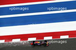 Daniel Ricciardo (AUS) Red Bull Racing RB11 in the qualifying session. 25.10.2015. Formula 1 World Championship, Rd 16, United States Grand Prix, Austin, Texas, USA, Race Day.