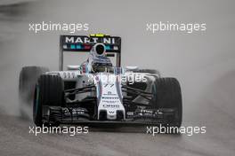 Valtteri Bottas (FIN) Williams FW37 in the qualifying session. 25.10.2015. Formula 1 World Championship, Rd 16, United States Grand Prix, Austin, Texas, USA, Race Day.