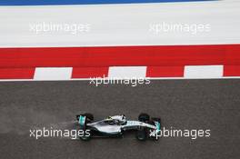 Nico Rosberg (GER) Mercedes AMG F1 W06 in the qualifying session. 25.10.2015. Formula 1 World Championship, Rd 16, United States Grand Prix, Austin, Texas, USA, Race Day.