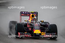 Daniil Kvyat (RUS) Red Bull Racing RB11 in the qualifying session. 25.10.2015. Formula 1 World Championship, Rd 16, United States Grand Prix, Austin, Texas, USA, Race Day.