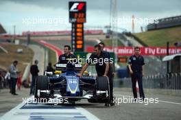 Sauber C34 of Marcus Ericsson (SWE) Sauber F1 Team in the pits. 22.10.2015. Formula 1 World Championship, Rd 16, United States Grand Prix, Austin, Texas, USA, Preparation Day.