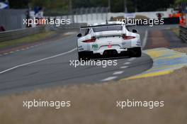 Frédéric Makowiecki, Patrick Pilet, Wolf Henzler #92 Porsche Team Manthey Porsche 911 RSR 10.06.2015. Le Mans 24 Hour, Practice, Le Mans, France.