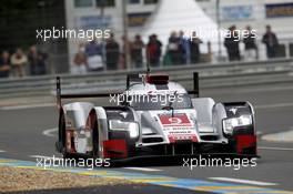 René Rast, Filipe Albuquerque, Marco Bonanomi #9 Audi Sport Team Joest Audi R18 e-tron quattro 10.06.2015. Le Mans 24 Hour, Practice, Le Mans, France.