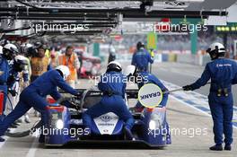Pitstop, Mikhail Aleshin, Kirill Ladygin, Anton Ladygin #37 SMP Racing BR01 13.06.2015. Le Mans 24 Hour, Race, Le Mans, France.