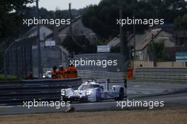 Nico Hülkenberg, Nick Tandy, Earl Bamber #19 Porsche Team Porsche 919 Hybrid 13.06.2015. Le Mans 24 Hour, Race, Le Mans, France.