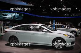 Hyundsai Sonata Hybrid 12-13.01.2015. North American International Auto Show, Detroit, USA. www.xpbimages.com, EMail: requests@xpbimages.com - copy of publication required for printed pictures. Every used picture is fee-liable. © Copyright: Photo4 / XPB Images