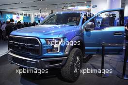 Ford F-150 Raptor 12-13.01.2015. North American International Auto Show, Detroit, USA. www.xpbimages.com, EMail: requests@xpbimages.com - copy of publication required for printed pictures. Every used picture is fee-liable. © Copyright: Photo4 / XPB Images