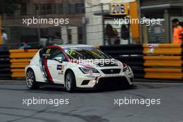 Thursday Practice, Douglas Khoo (MAS) SEAT Leon, Niza Racing 20-22.11.2015. TCR International Series, Rd 11, Macau, China.