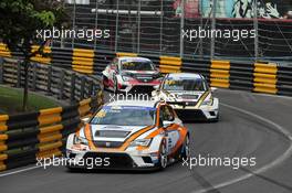 Friday Practice, Samson Chan (HKG) SEAT Leon, Roadstar Racing Team 20-22.11.2015. TCR International Series, Rd 11, Macau, China.