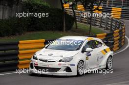 Friday Practice, Dan Wells (GBR) Opel Astra OPC, Campos Racing 20-22.11.2015. TCR International Series, Rd 11, Macau, China.