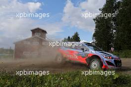 31.07.2015 - Thierry Neuville, Nicolas Gilsoul (Hyundai i20 WRC, #7 Hyundai Motorsport) 30.07-02.08.2015 FIA World Rally Championship 2015, Rd 8, Rally Finland, Jyvaskyla, Finland
