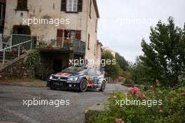 01.10.2015 - Shakedown, Sebastien Ogier, Julien Ingrassia (Volkswagen Polo WRC #1, Volkswagen Motorsport) 10.01-10.04.2015 FIA World Rally Championship 2015, Rd 11, Rally Corsica, Ajaccio, France