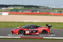 Marco Zanuttini (ITA), Liam Talbot (AUS), Vadim Glitin (RUS), Ferrari 458 Italia GT3, Kessel Racing 14-15.05.2016. Blancpain Endurance Series, Rd 2, Silverstone, England.