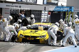 Pit stop Timo Glock (GER) BMW Team RMG, BMW M4 DTM. 08.05.2016, DTM Round 1, Hockenheimring, Germany, Race 2, Sunday.