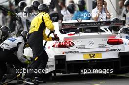 Pit stop Esteban Ocon (FRA) Mercedes-AMG Team ART, Mercedes-AMG C 63 DTM DTM. 26.06.2016, DTM Round 4, Norisring, Germany, Free Practice 3, Sunday.