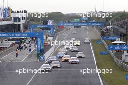 Start action, Robert Wickens (CAN) Mercedes-AMG Team HWA, Mercedes-AMG C63 DTM leads. 16.07.2016, DTM Round 5, Zandvoort, The Netherlands, Saturday, Race 1.