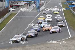 Start action, Robert Wickens (CAN) Mercedes-AMG Team HWA, Mercedes-AMG C63 DTM leads 16.07.2016, DTM Round 5, Zandvoort, The Netherlands, Saturday, Race 1.
