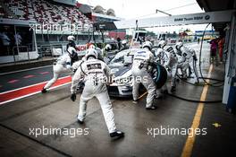 Pit stop, Tom Blomqvist (GBR) BMW Team RBM, BMW M4 DTM. 20.08.2016, DTM Round 6, Moscow Raceway, Russia, Saturday.