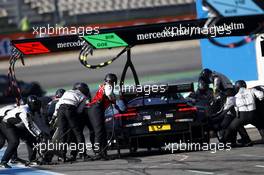 Pit stop Daniel Juncadella (ESP) Mercedes-AMG Team HWA, Mercedes-AMG C63 DTM. 16.10.2016, DTM Round 9, Hockenheimring, Germany, Sunday, Race 2.