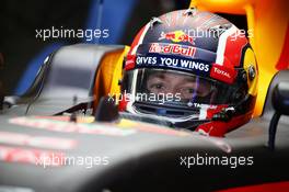 Daniil Kvyat (RUS) Red Bull Racing RB12. 18.03.2016. Formula 1 World Championship, Rd 1, Australian Grand Prix, Albert Park, Melbourne, Australia, Practice Day.