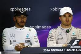 (L to R): Lewis Hamilton (GBR) Mercedes AMG F1 and Nico Rosberg (GER) Mercedes AMG F1 in the FIA Press Conference. 20.03.2016. Formula 1 World Championship, Rd 1, Australian Grand Prix, Albert Park, Melbourne, Australia, Race Day.